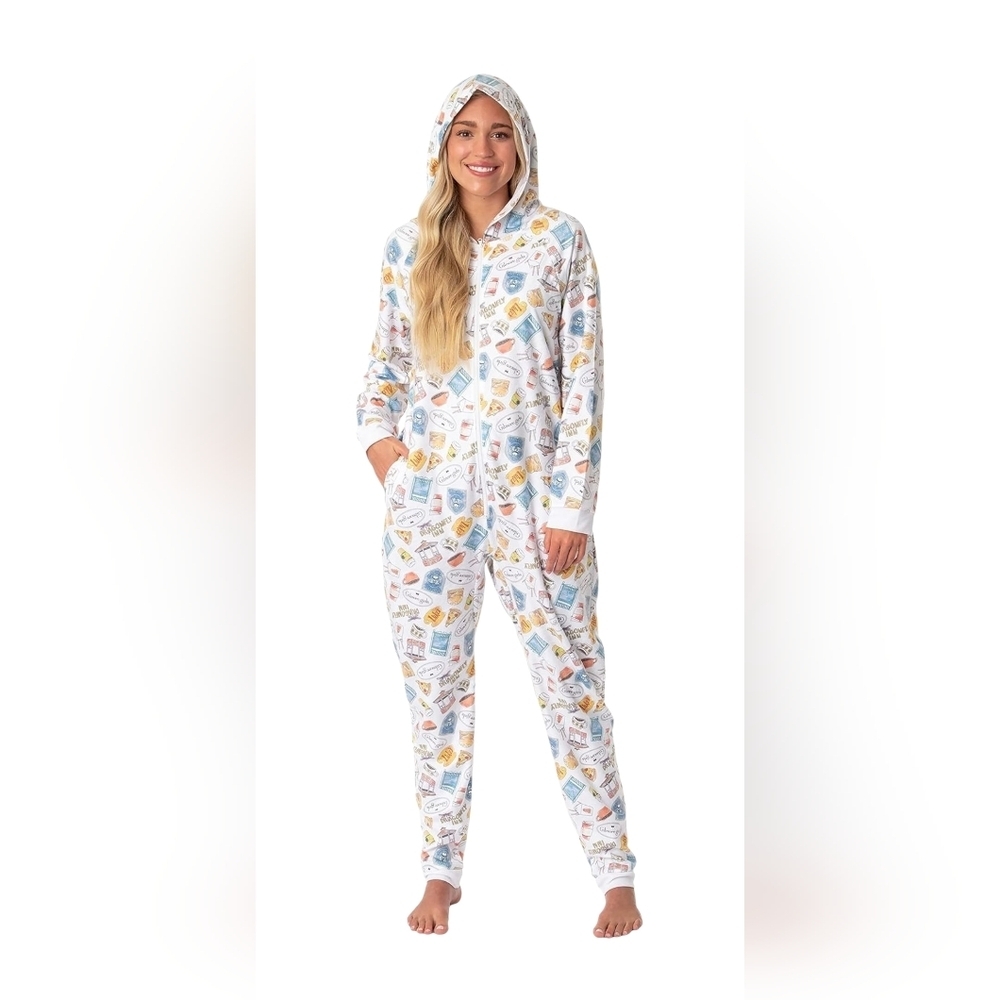 NWOT INTIMO Gilmore Girls Icons Toss Print Luke's Diner Footless Onesie PJ